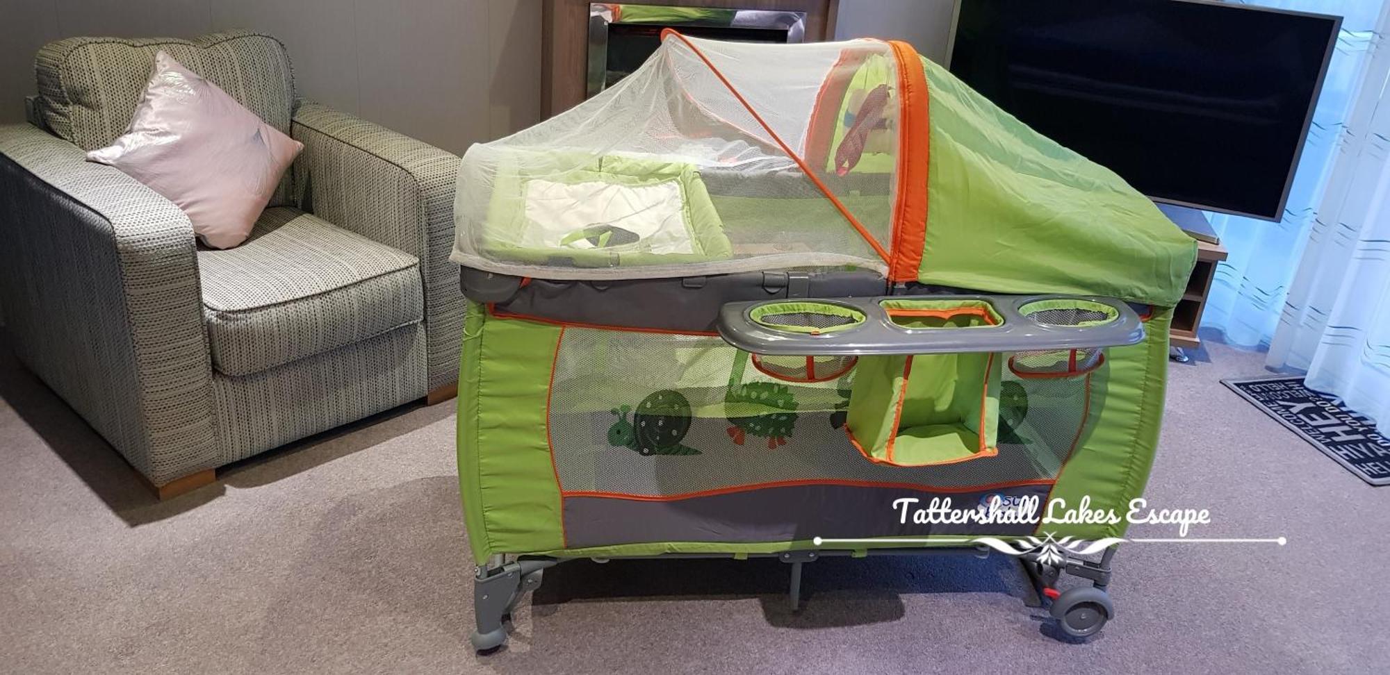 Meridian Tattershall Lakes Escape - Lakeside Lodge Caravan With A Fishing Peg Luxury Hot Tub 외부 사진